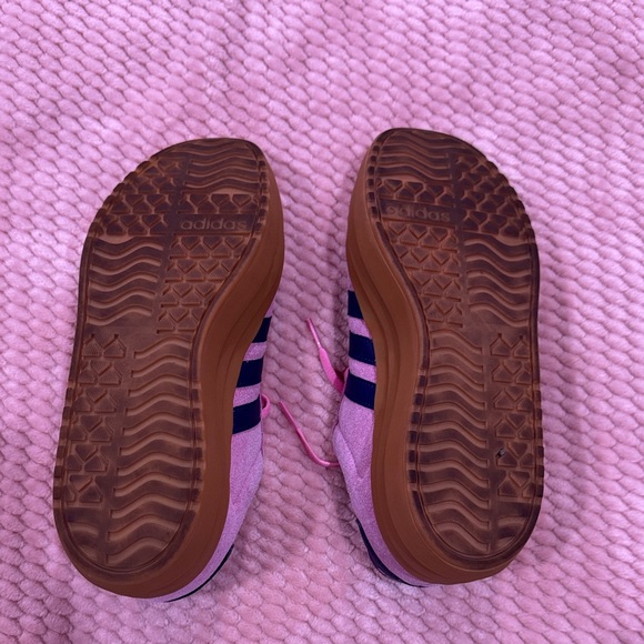 Adidas Women's Pink and Navy Sneakers - Picture 8 of 8